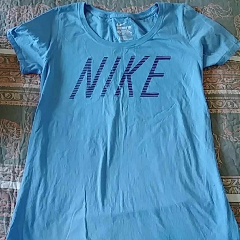 Nike active tee